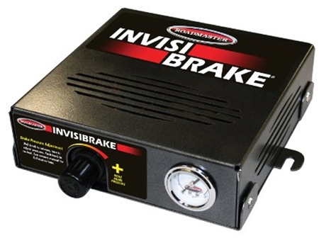 How does the 8700 Roadmaster brake system operate the brakes on a toad?