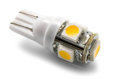 What is the color temperature in degrees Kelvin for this Camco LED? This determines the naturalness of the light.