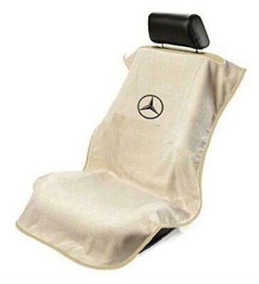 Q: seat cover for MBGLA 250 comes w/words Mercedes-Benz on it, it was answered Yes. It does not!