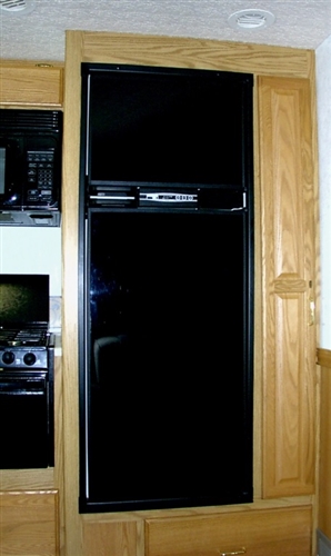 is the RM2652 Dometic refridge door panel kit p/n the same as my fridge model DM2652
